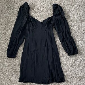 Aritzia Wilfred Elegant Black Puff Sleeve Dress